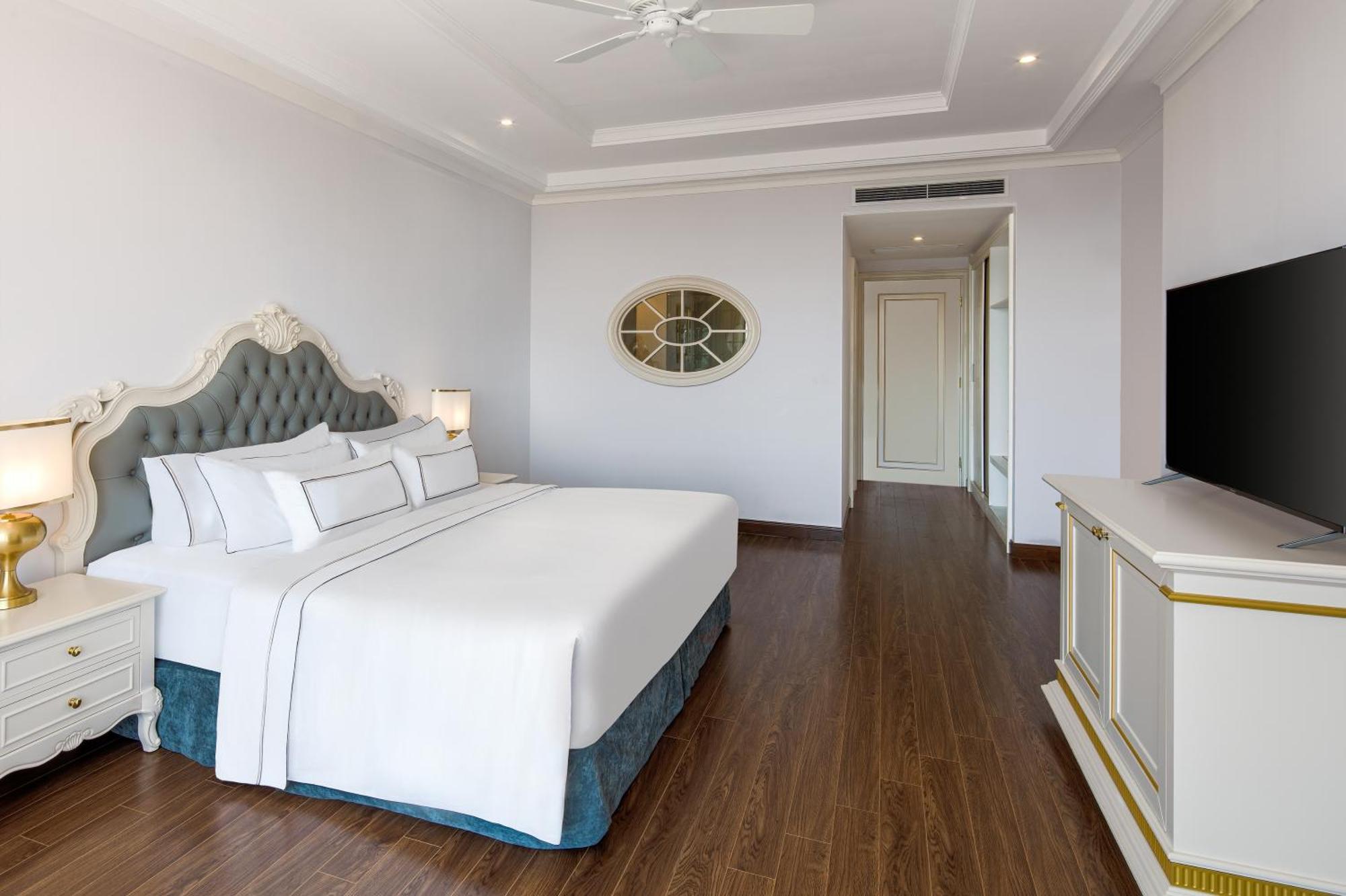 Melia Vinpearl Quang Binh Khách sạn 5*